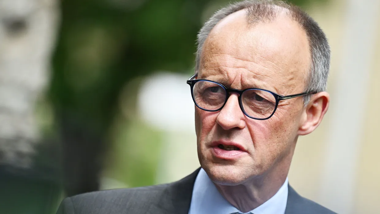 Der CDU-Bundesvorsitzende Friedrich Merz am 7. August 2023 in Rosenheim beim Besuch des Bundespolizeistandorts Rosenheim.