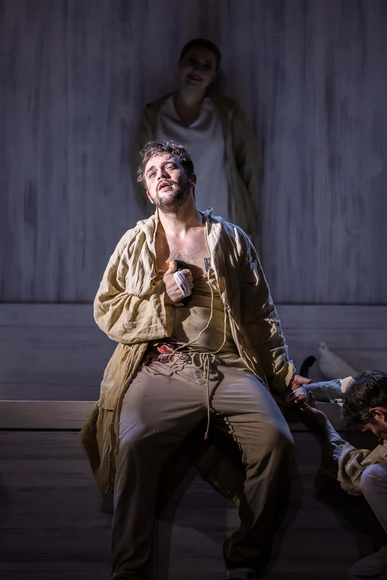 Franziskus (Samuel Levine) empfängt die Stigmata