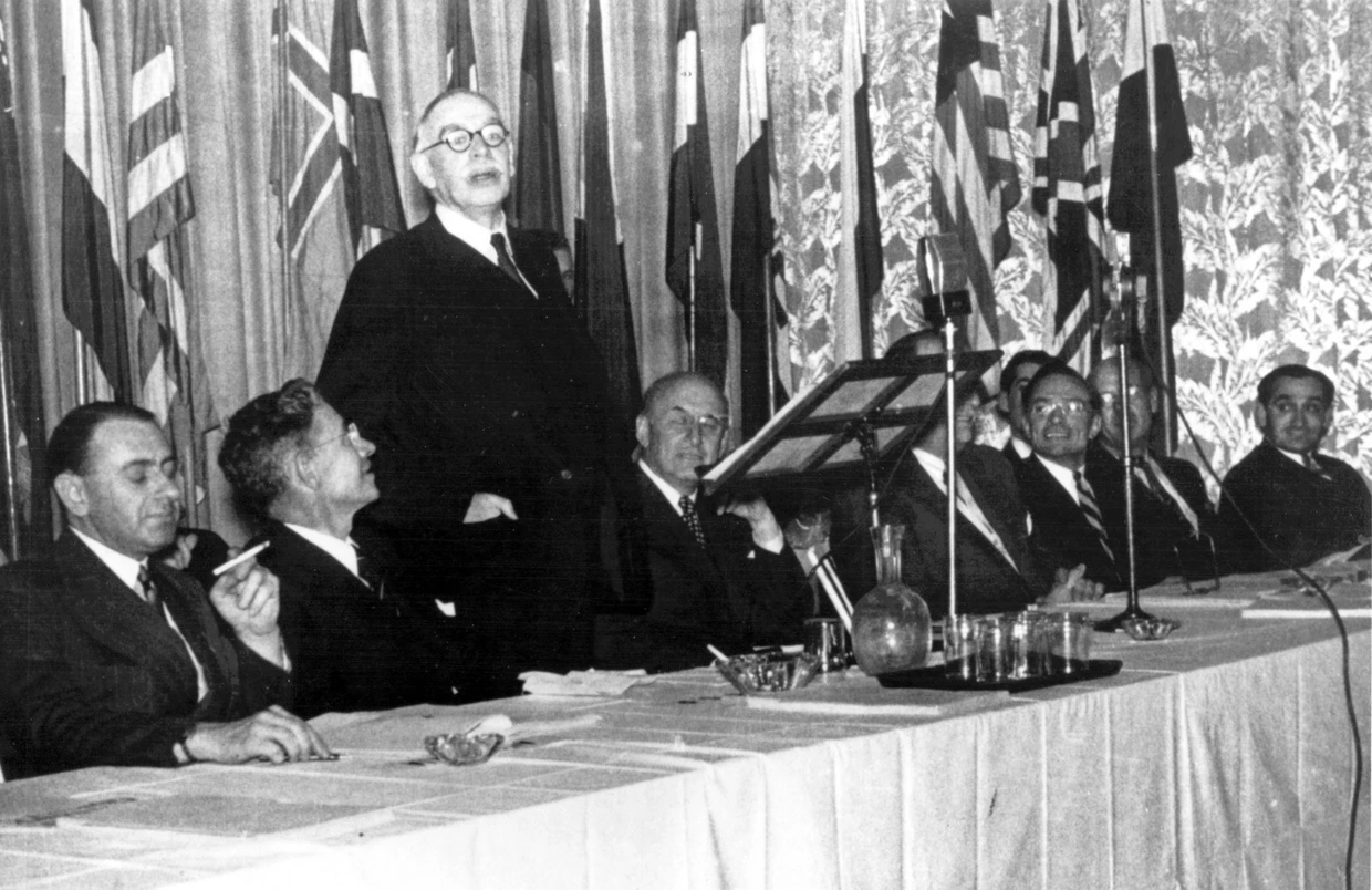 Er repräsentiert bis heute den Goldstandard ökonomischer Intellektualität: John Maynard Keynes hielt eine Rede auf der Konferenz von Bretton Woods im Juli 1944.