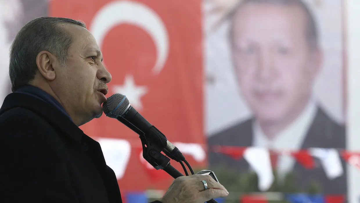 Erdogan, hier am Samstag in Istanbul, verschärft nach der Abschiebung der türkischen Familienministerin abermals seine Rhetorik