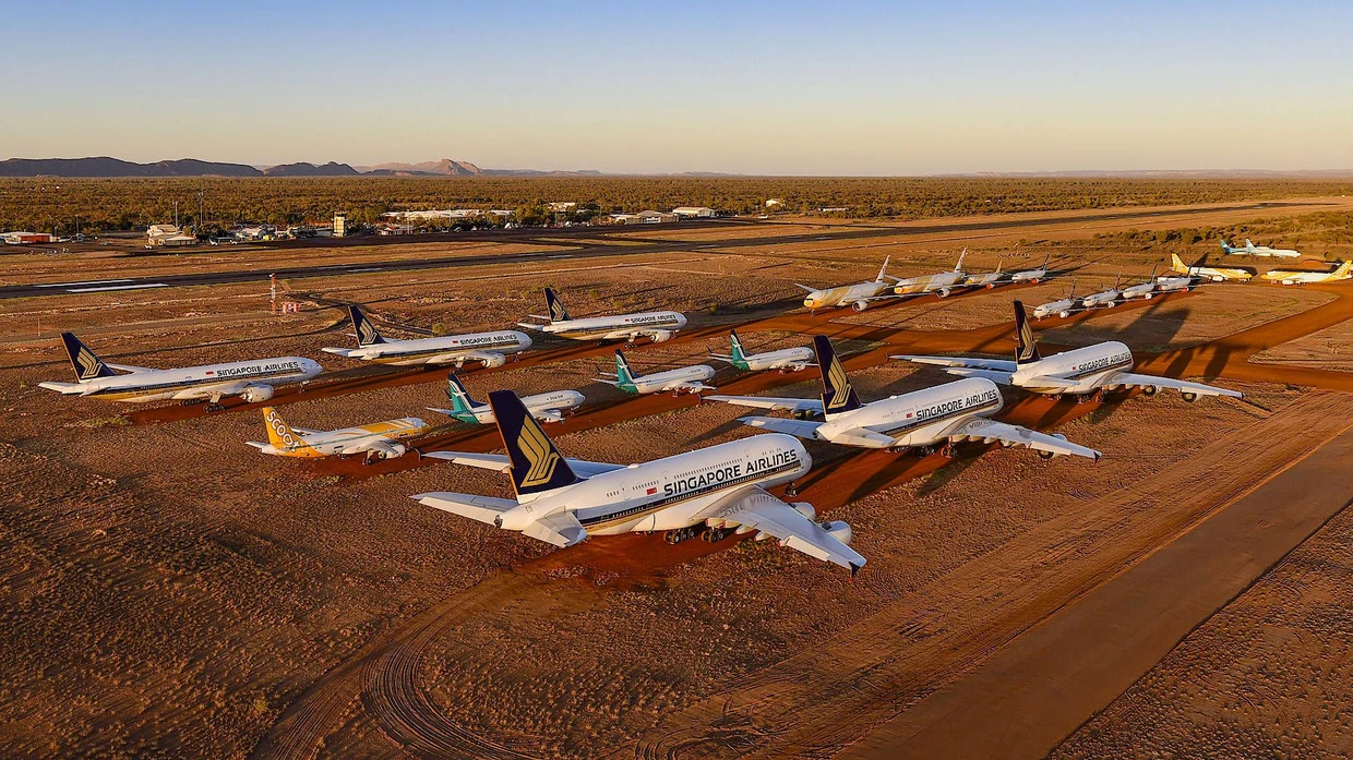 Wie Lego-Spielzeug: Im australischen Alice Springs warten Flugzeuge auf ihre Rückkehr in den Linienverkehr.