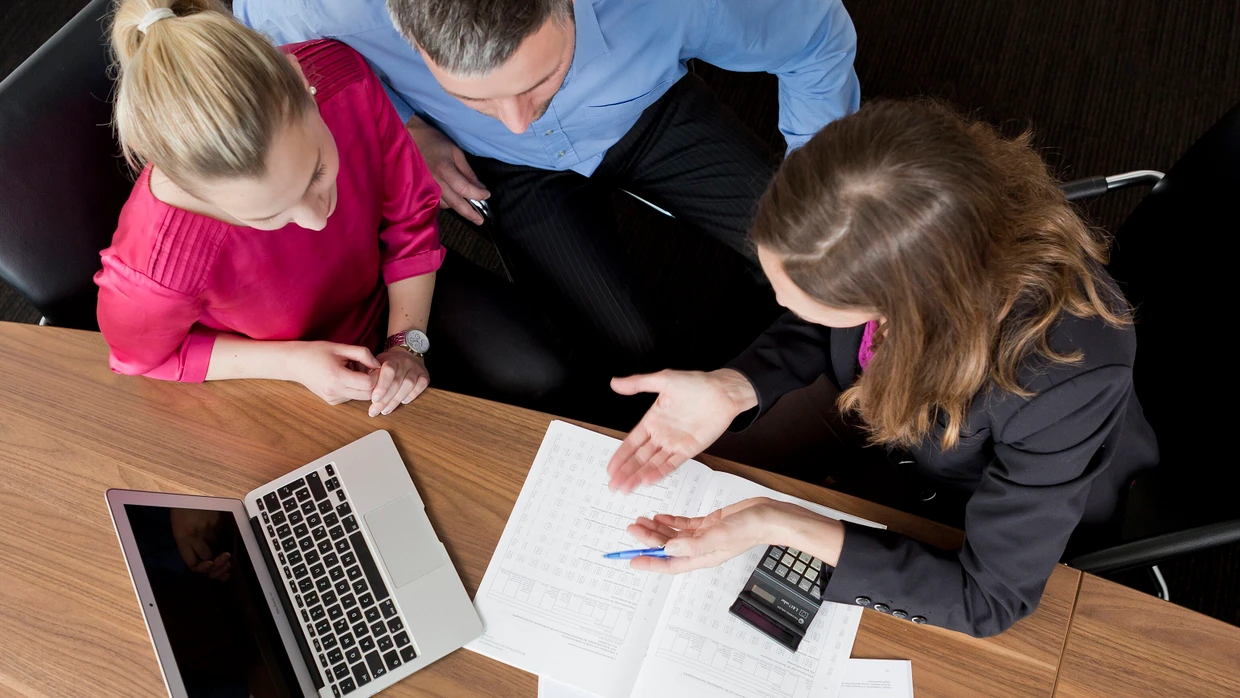 Beim Investieren kann Anlegern ein Sicherheitspuffer dabei helfen, Fehler zu vermeiden.