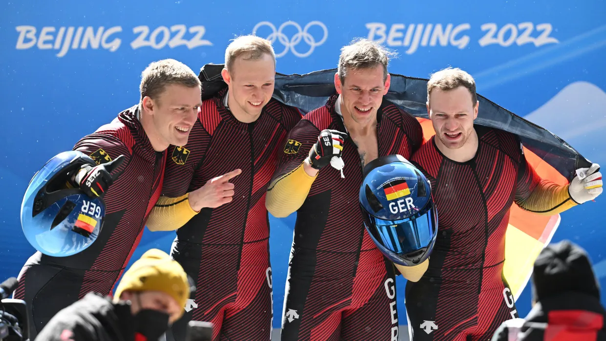 Das Gold-Team um Francesco Friedrich (r.)