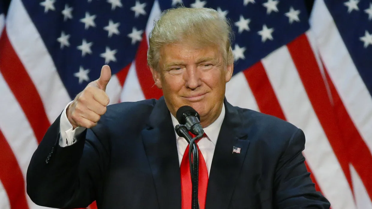 Daumen hoch für das Volk: Donald Trump