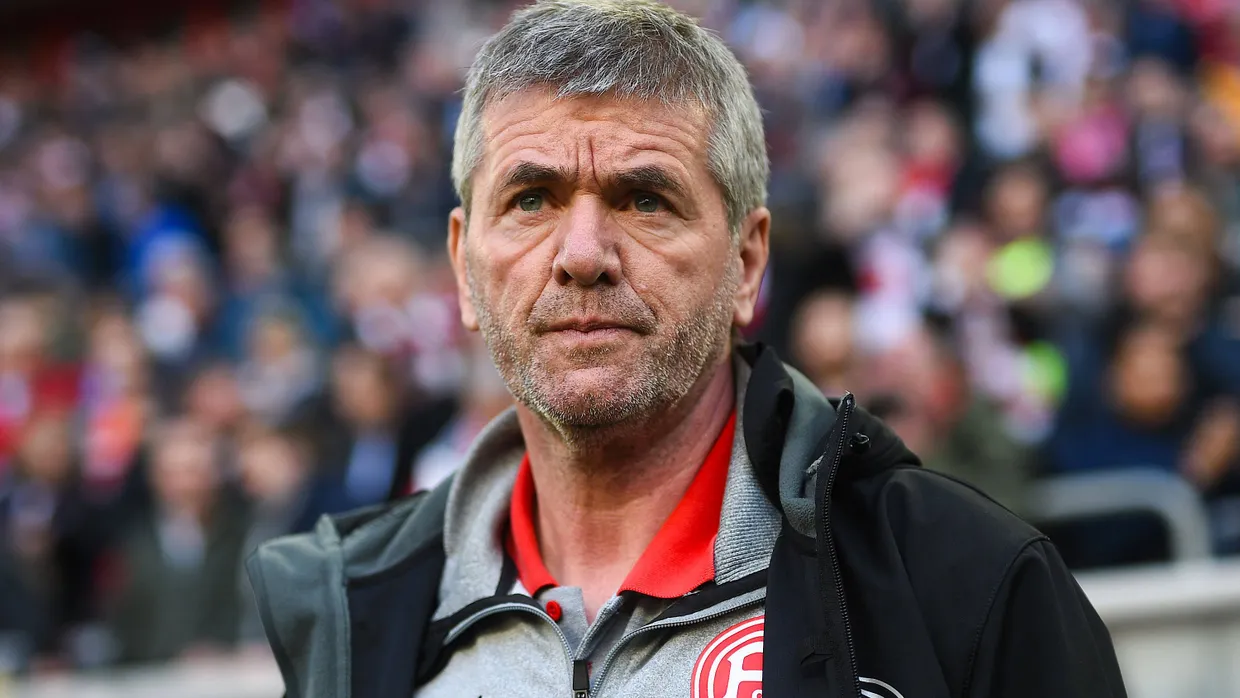 Dritte Niederlage in Serie. Düsseldorf-Trainer Friedhelm Funkel.