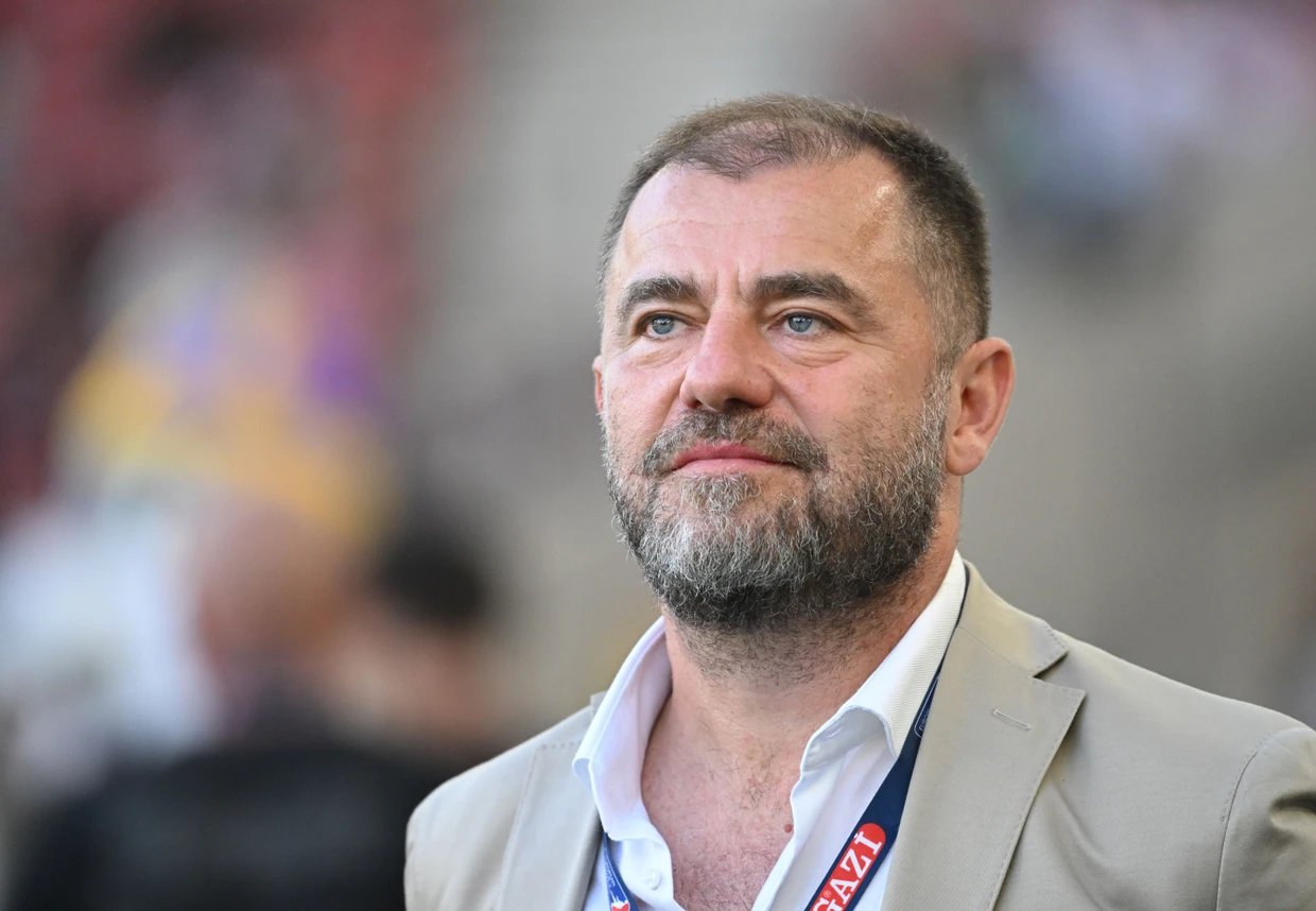 Dem europäischen Spitzenfootball droht eine lähmende Pattsituation: ELF-Geschäftsführer Zeljko Karajica steht auf der einen, Teams der EFA und AFLE auf der anderen Seite.