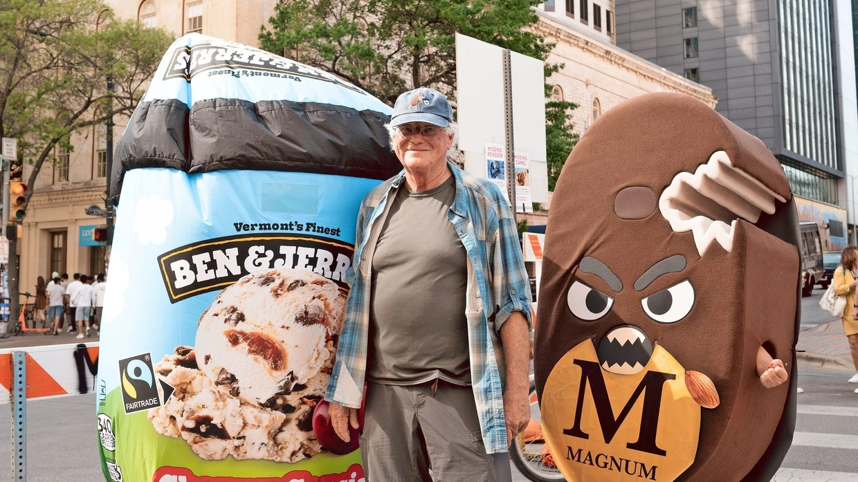 Eiszeit: Ben Cohen, Mitgründer von Ben & Jerry’s, macht auf Austins Straßen Stimmung gegen Magnum.