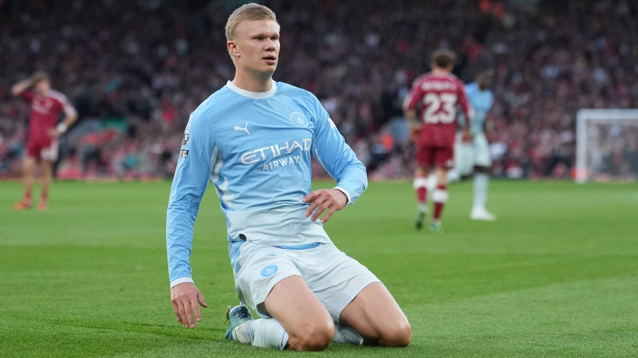 Erling Haaland brachte Manchester City beim FC Liverpool in Führung.