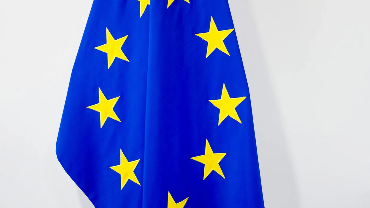 Die europäische Fahne im Eingang zum Büro von Jean-Claude Juncker, Präsident der EU-Kommission.
