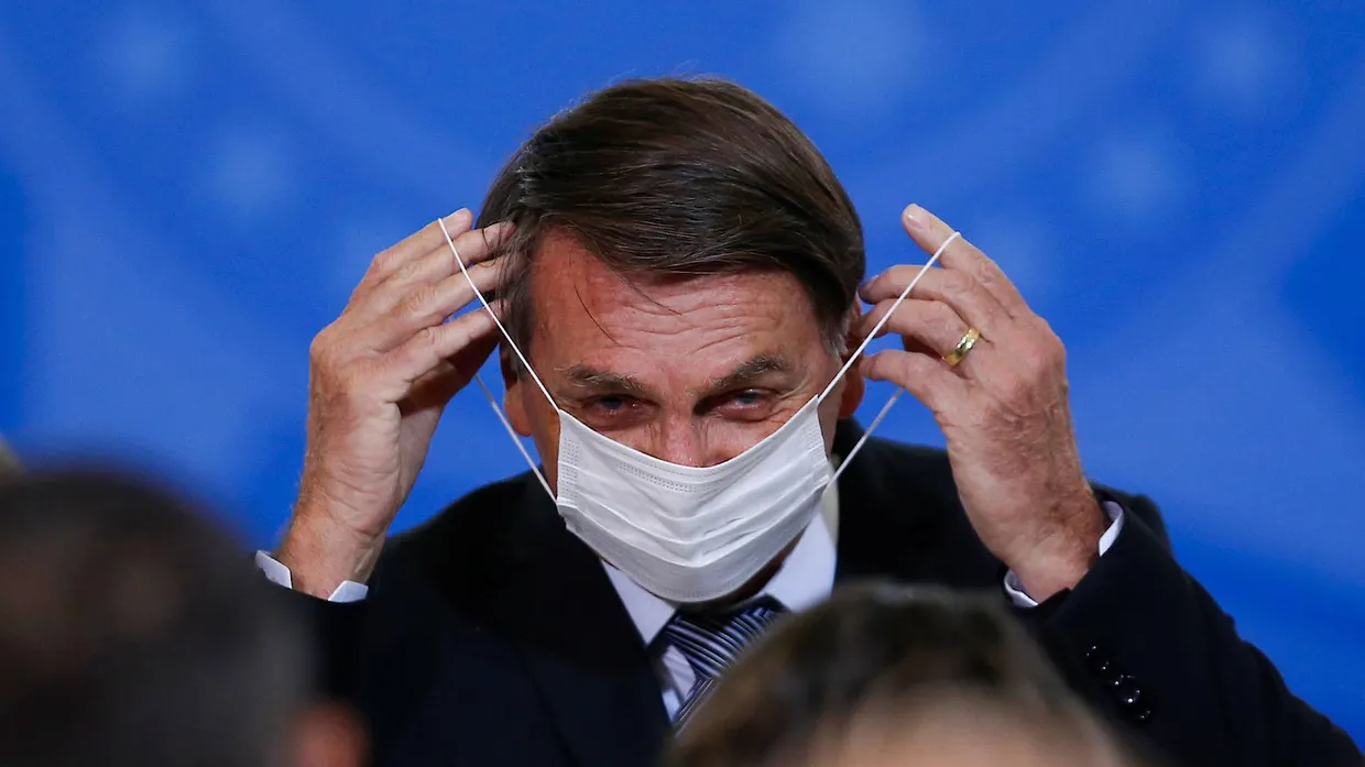 Der brasilianische Präsident Bolsonaro auf einer offiziellen Zeremonie im Planalto Palast in Brasilia im April 2021