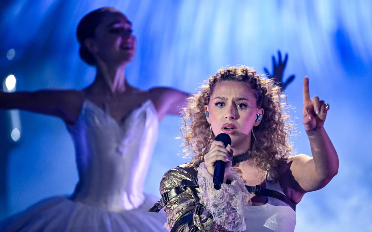 Wäre vielleicht für eine Überraschung gut gewesen: Die Drittplatzierte Molly Sue begeisterte mit ihrer Power-Ballade „Optimist (Ha Ha Ha)“.