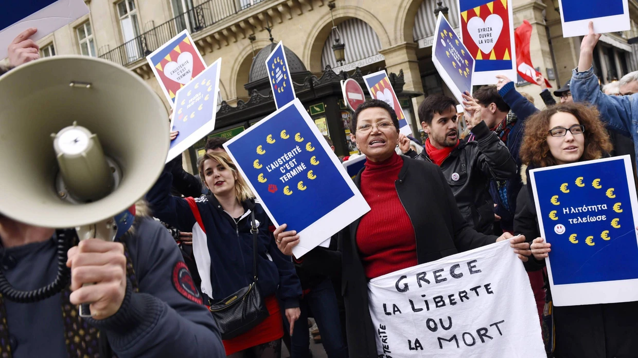 Friede, Freude, Eierkuchen? Eine Demonstration gegen die Griechenland-Politik in Paris
