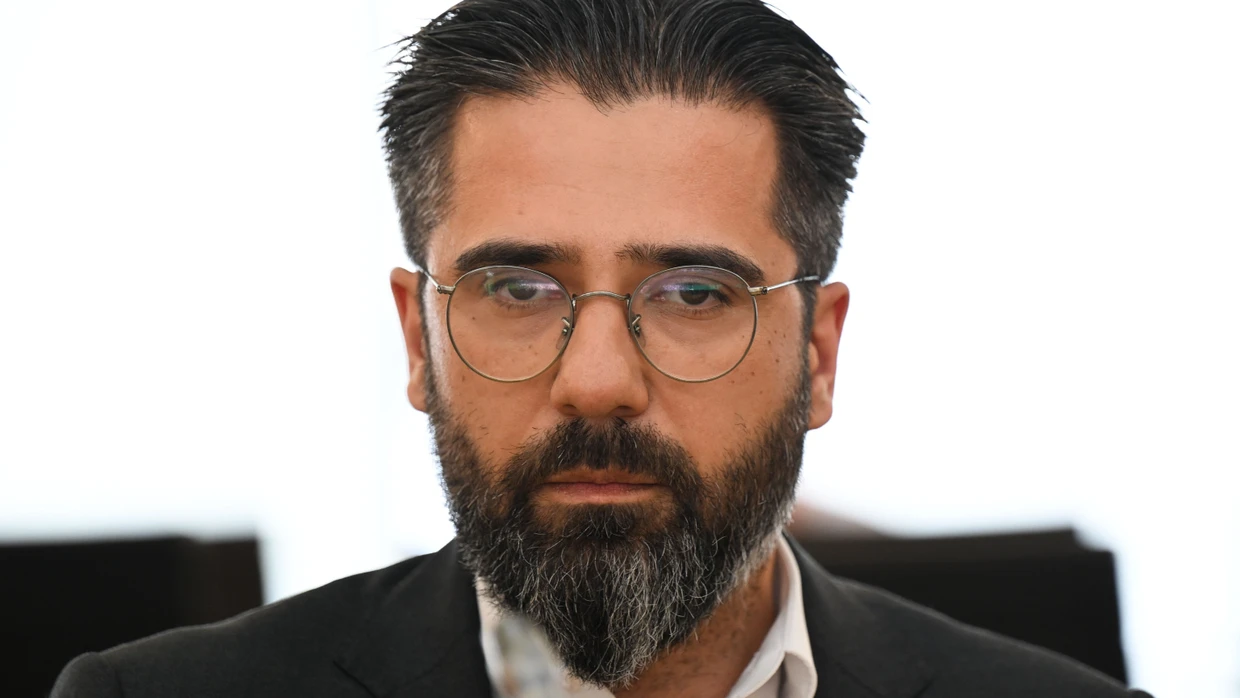 Umut Sönmez (SPD), Staatssekretär im hessischen Wirtschaftsministerium, soll entlassen werden.