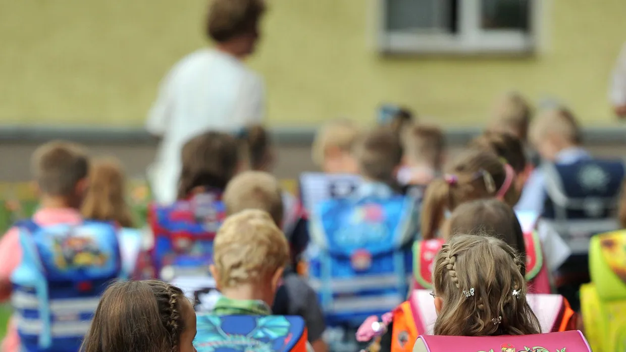 Große Taschen für kleine Schüler: In welchem Ranzen sie Hefte und Federtasche transportieren, entscheiden Kinder meist selbst.