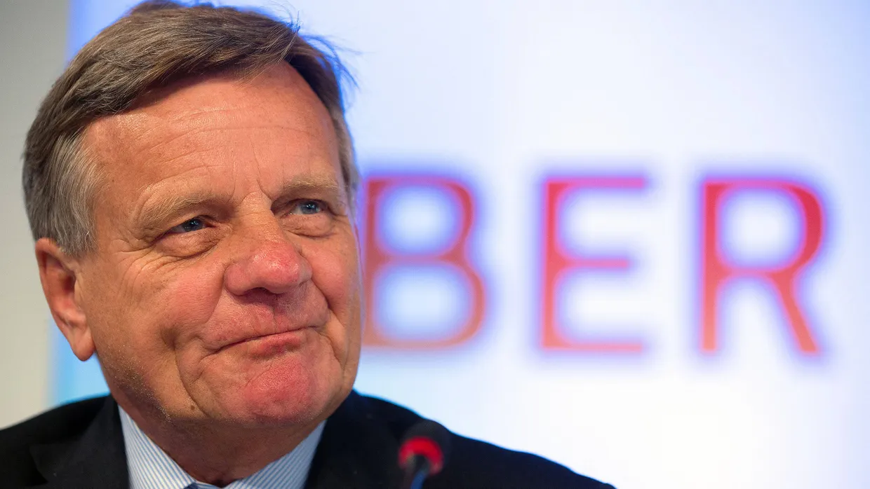Hartmut Mehdorn bleibt vorerst Geschäftsführer des BER.