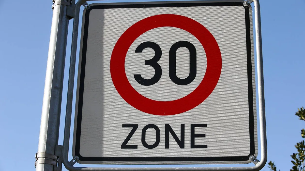 Könnte bald in der gesamtten Frankfurter Innenstadt gelten: Tempo-30-Zone