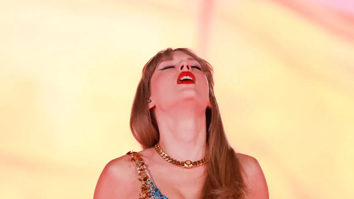 Taylor Swift steht im August im kalifornischen Inglewood auf der Bühne.