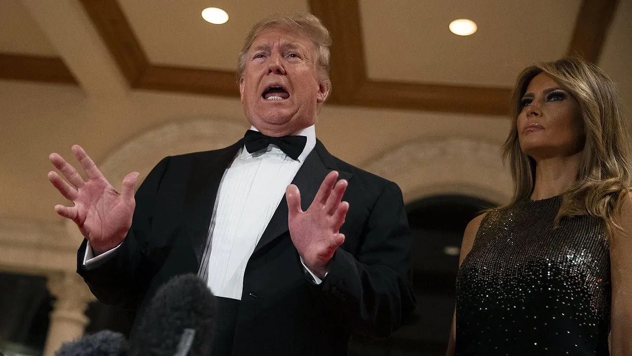 Der amerikanische Präsident Donald Trump und First Lady Melania vor der Silvesterfeier in Trumps Luxusressort Mar-a-Lago