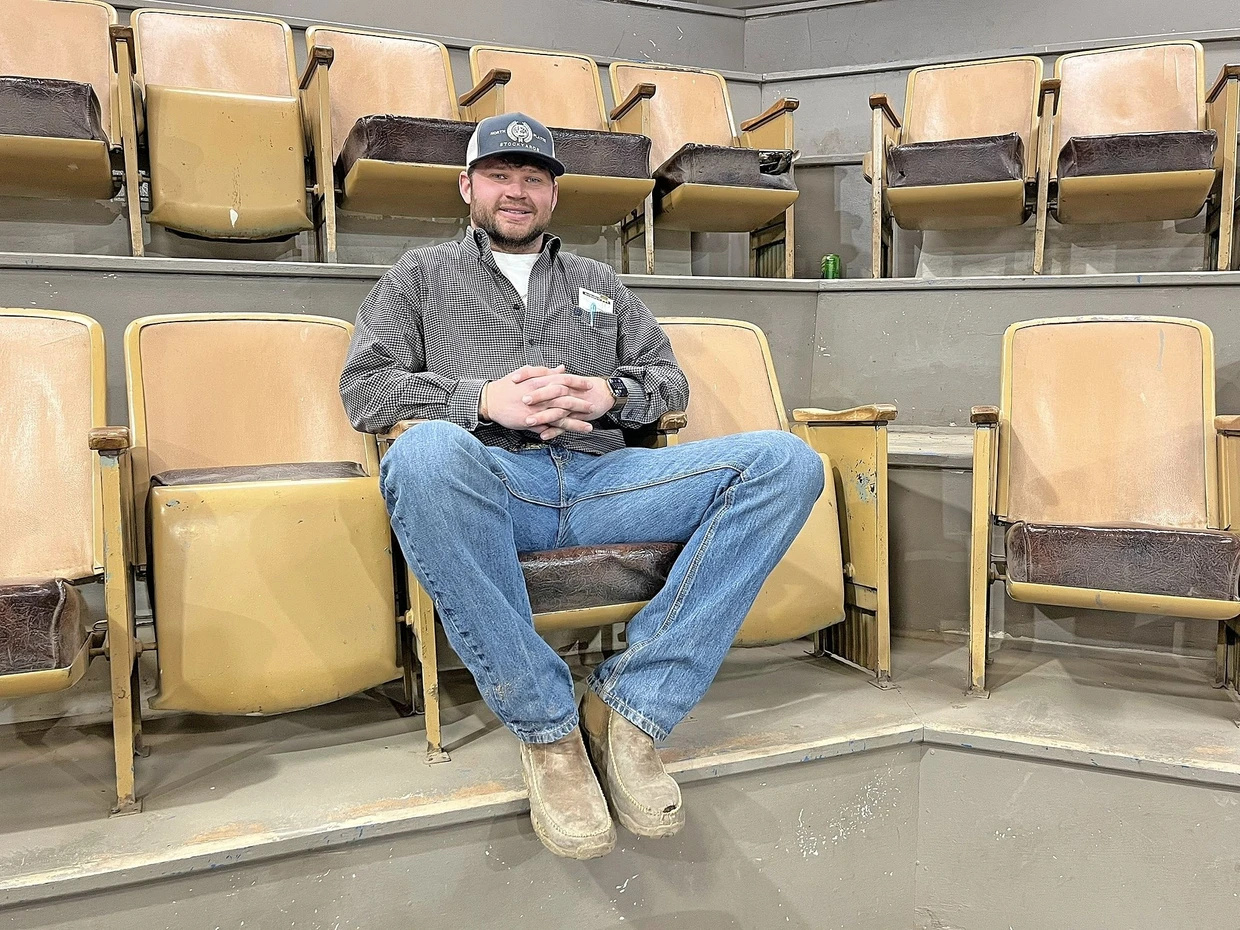 Emmet Storer versteigert Rinder in North Platte.