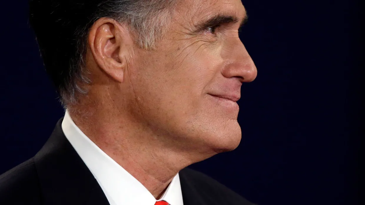 Lächeln Richtung Kontrahent: Mitt Romney im Fernsehduell mit Barack Obama