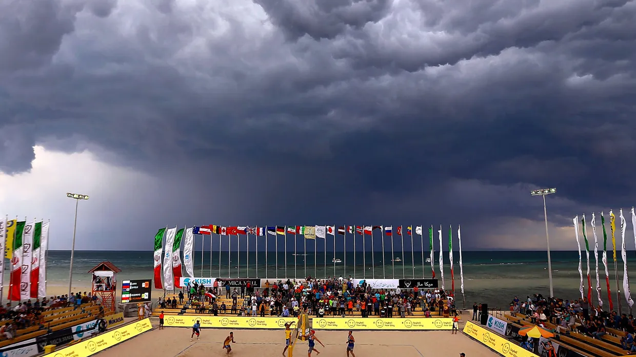 Dunkle Wolken über Kisch: Ein Volleyballturnier mit Nebenwirkungen