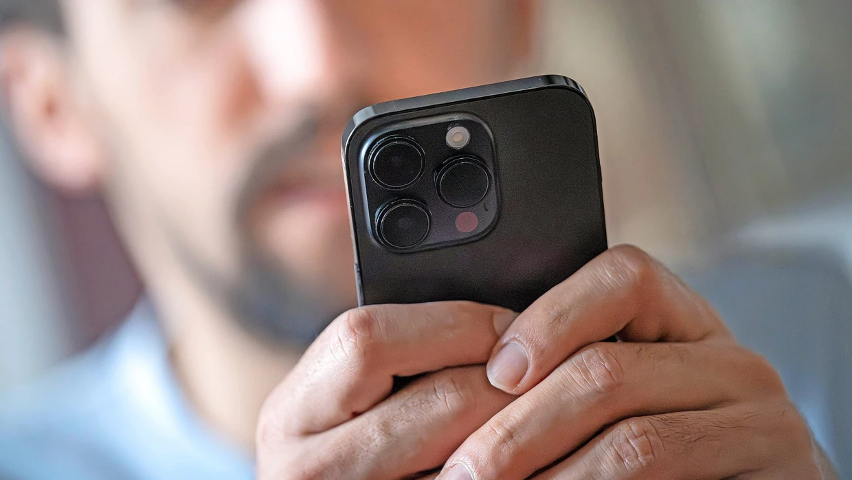 Don't believe everything your cell phone says