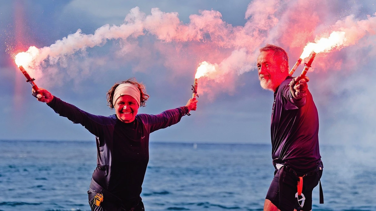 Abfackeln auf Antigua: Ingrid und Walter Gläßer sind im Ziel.