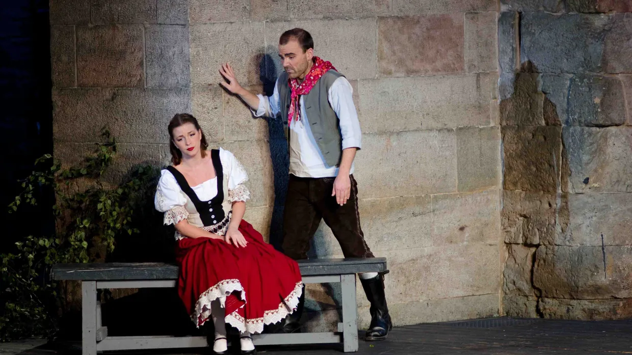 Hans und Marie: „Die verkaufte Braut” in der Stiftsruine