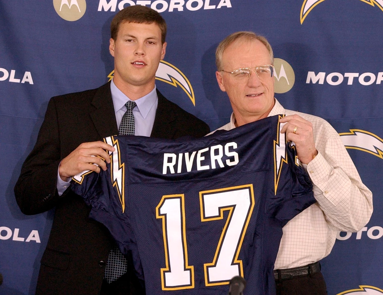 Began his first NFL career in 2004 with the then San Diego Chargers: Philip Rivers (left)
