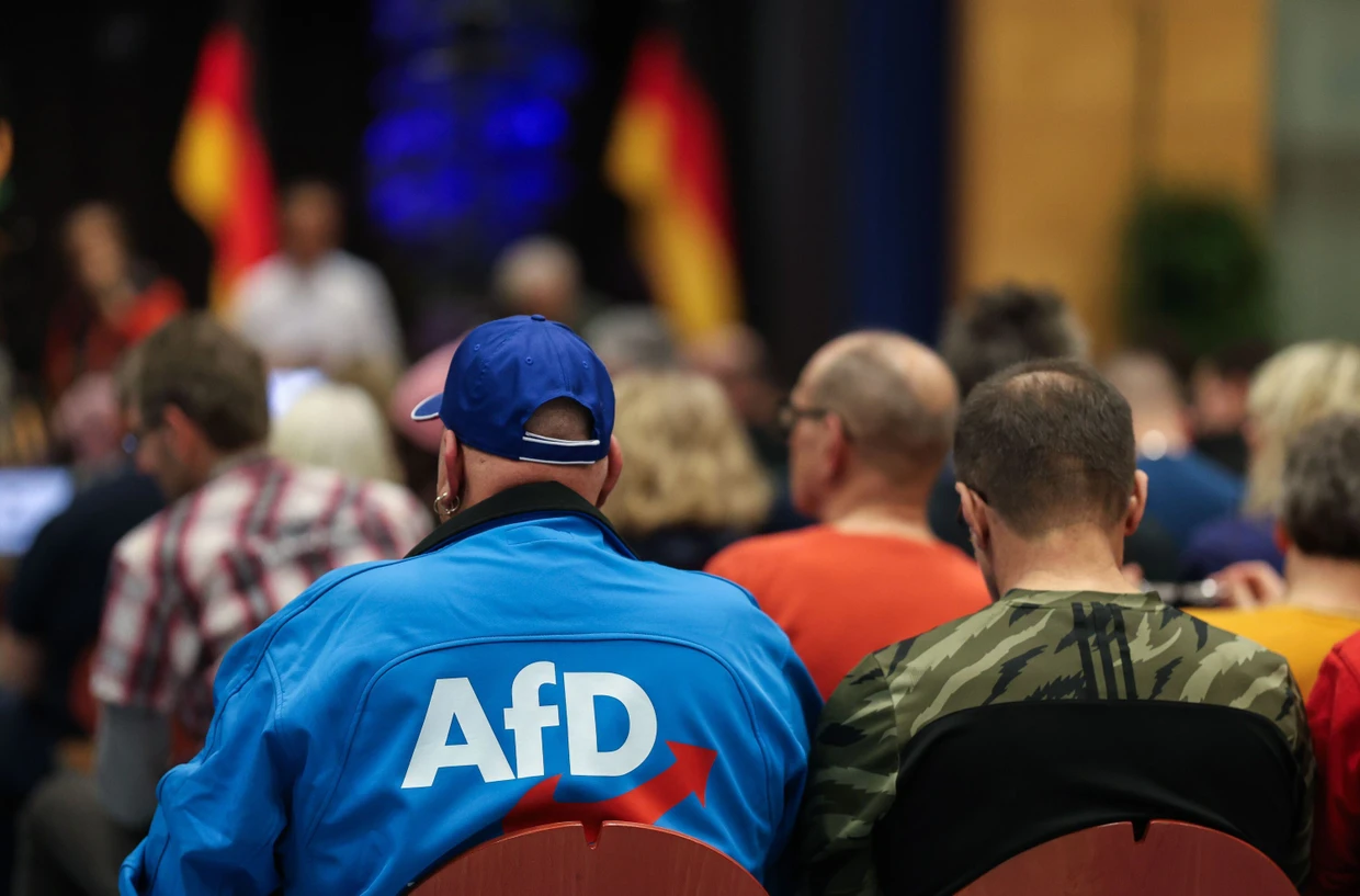 Zuhörer bei einer AfD-Wahlkampfveranstaltung in Baden-Württemberg im Februar