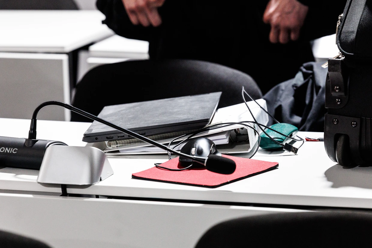 Deutete die Familie das Erbrechen der Tochter als Heilung?