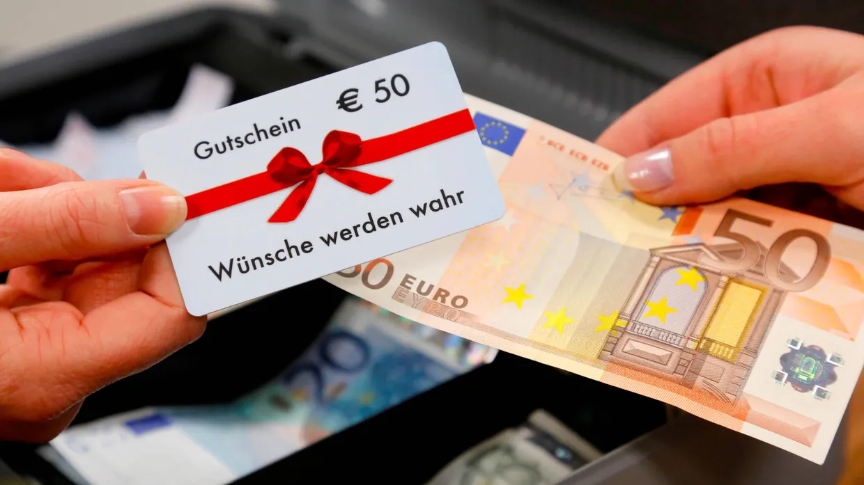 Nicht nur Bares ist Wahres: Viele Arbeitnehmer fühlen sich durch Gutscheine ihres Arbeitgebers genauso gut motiviert.
