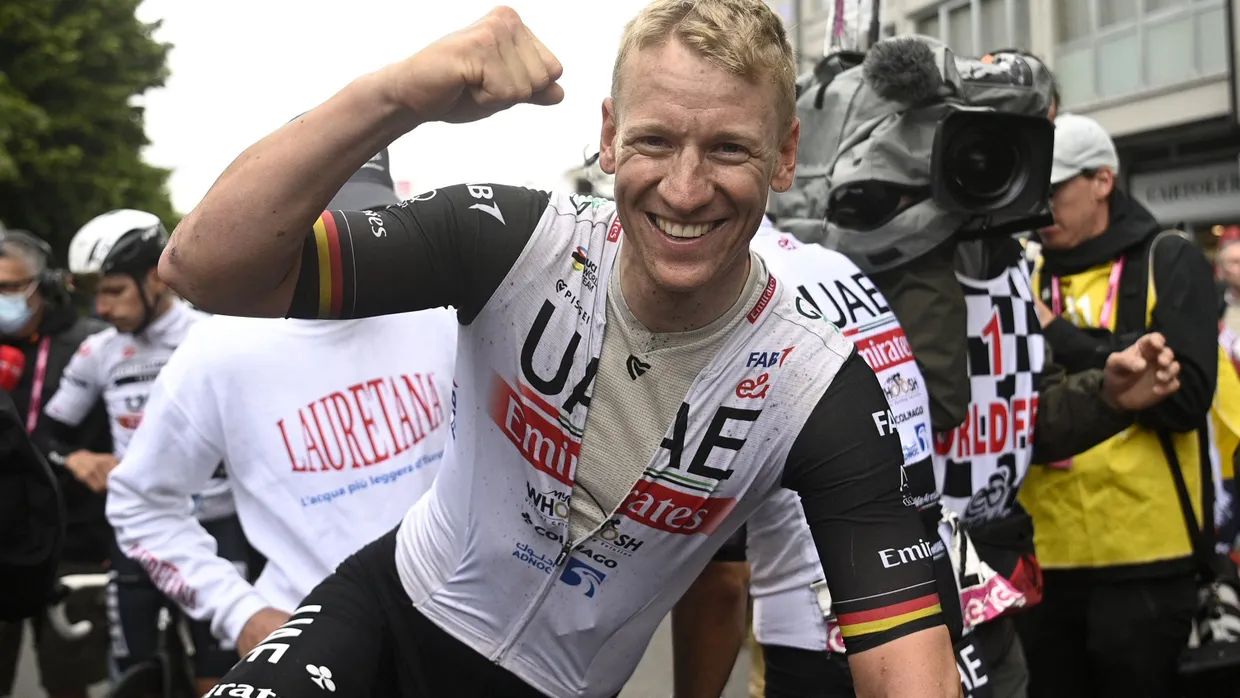 Überglücklich nach Millimeter-Sieg: Pascal Ackermann