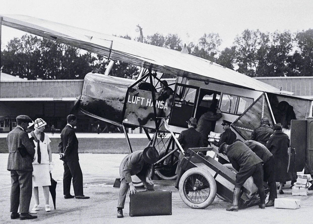 Erster Flieger: Von Berlin ging es mit einer Fokker-Grulich F II über drei Stopps nach Zürich.