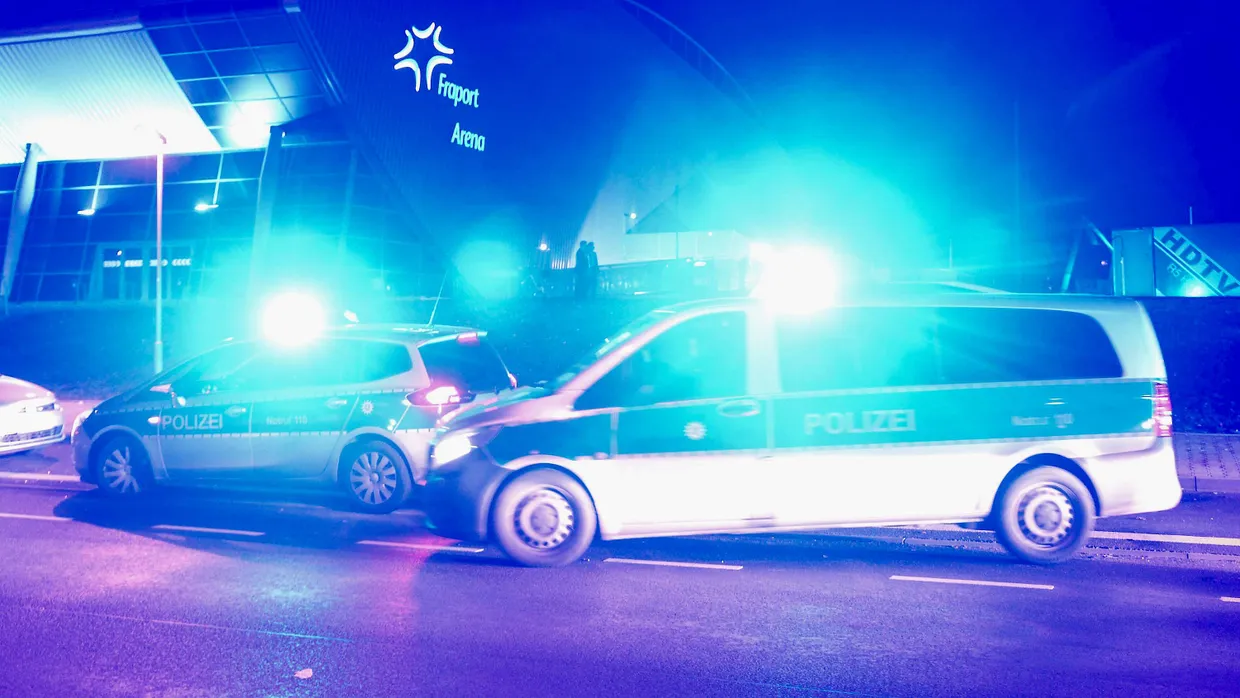 Einsatz beim Basketballspiel: Die Angreifer stammen aus dem Umfeld der gewalttätigen Eintracht-Fans.