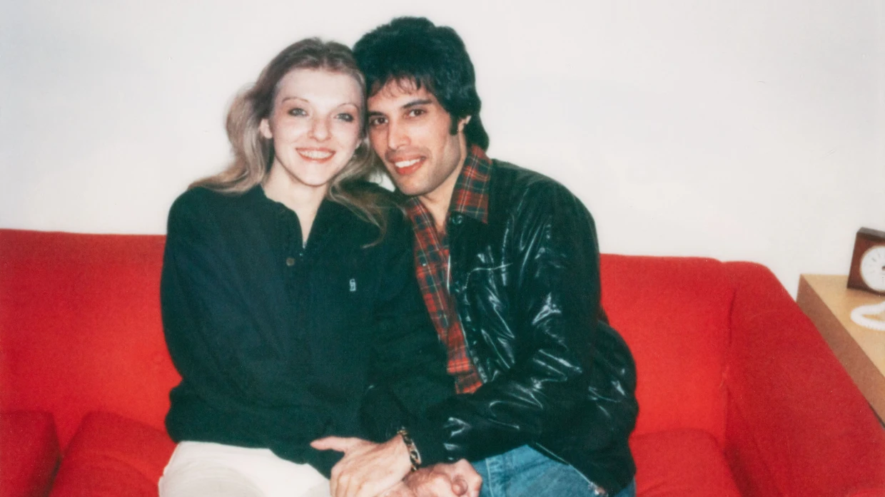 Mary Austin Gew hrt Einblicke In Leben An Seite Von Freddy Mercury FAZ mary-austin-gew-hrt-einblicke-in-leben-an-seite-von-freddy-mercury-faz