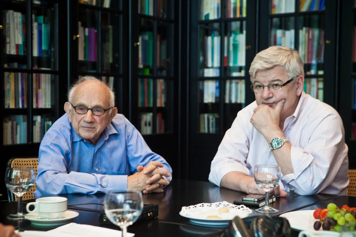 Kann hundert Jahre nach der Geburt von Fritz Stern (hier 2013 im Berliner Wissenschaftskolleg mit Joschka Fischer) der Anteil deutsch-jüdischer Emigranten am transatlantischen Kulturtransfer weggedacht werden?