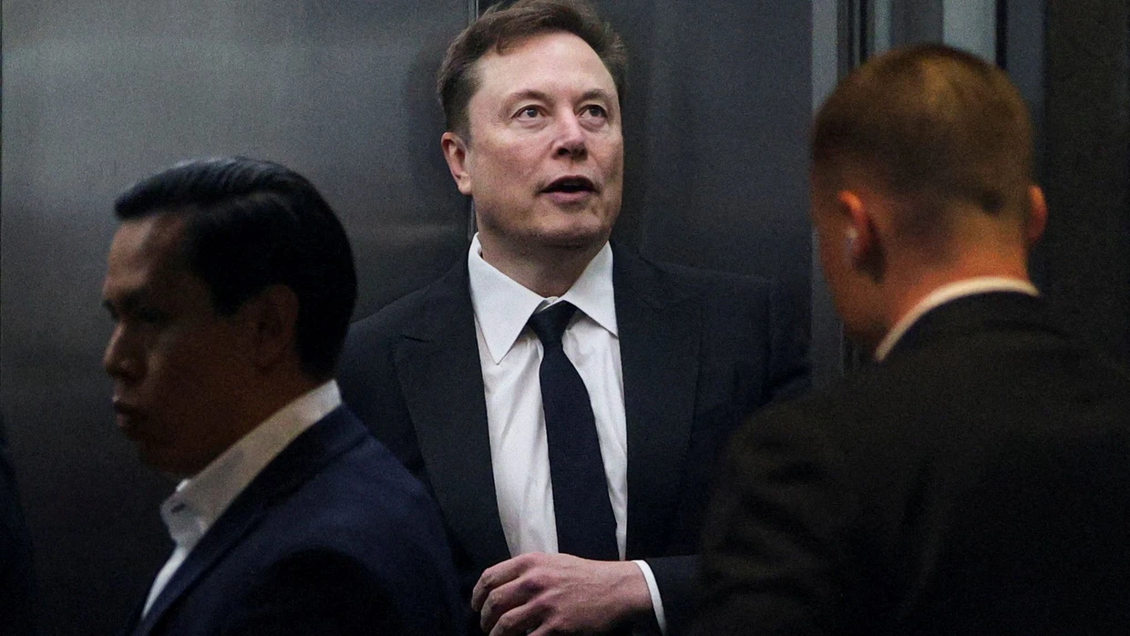 Elon Musk: reichster Mensch der Welt, umstrittenster Unternehmer der Welt, Chef von SpaceX und Tesla