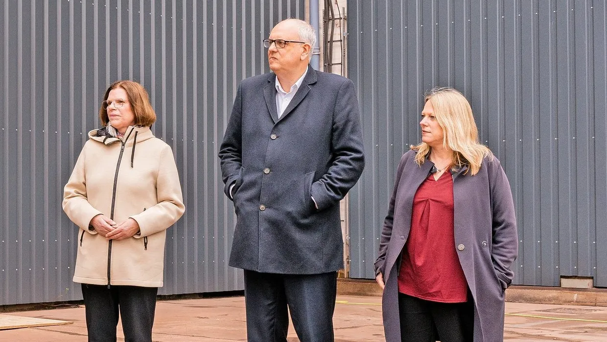 Noch regieren sie zusammen: Wirtschaftssenatorin Kristina Vogt, Bürgermeister Andreas Bovenschulte und Verkehrssenatorin Maike Schaefer