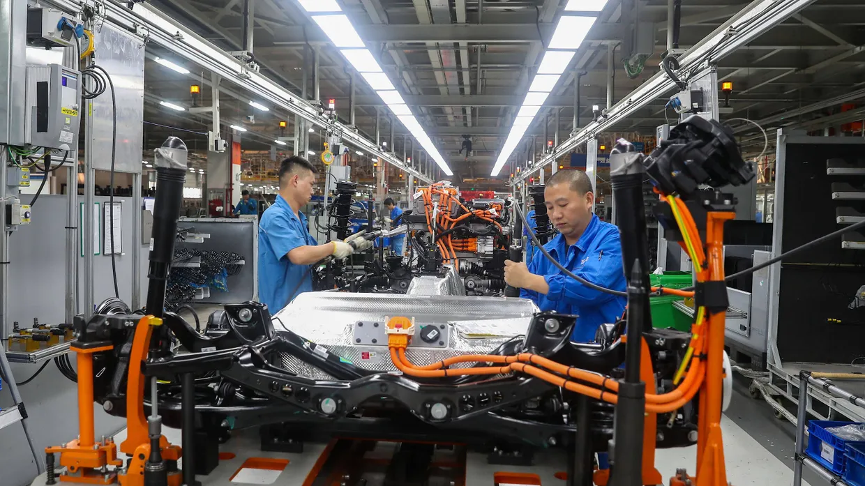 Chinesische Mitarbeiter von Volkswagen.