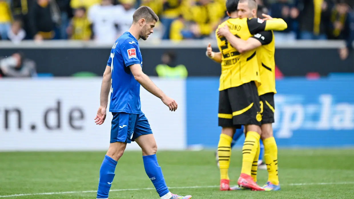 Frust und Freude: Während die Dortmunder feiern, wird es für TSG Hoffenheim eng.