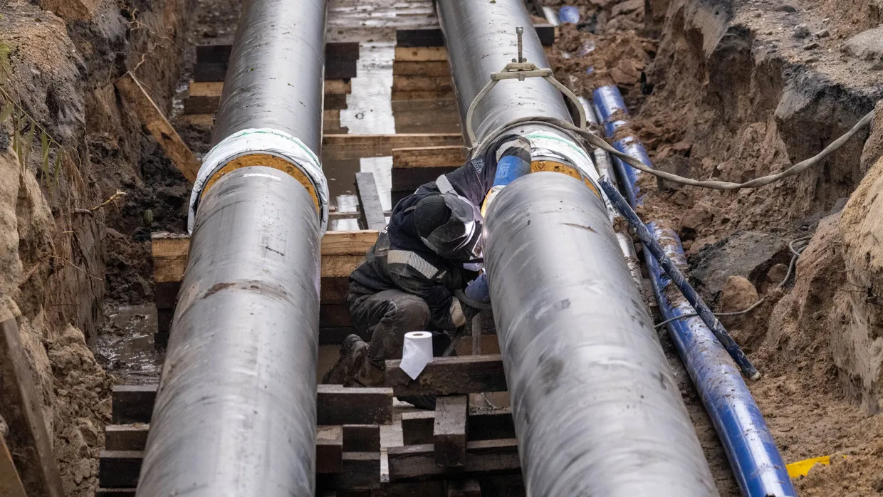 Investitionen in Nachhaltigkeit sind häufig Rohrleitungen, die den Energieverbrauch effizienter machen.