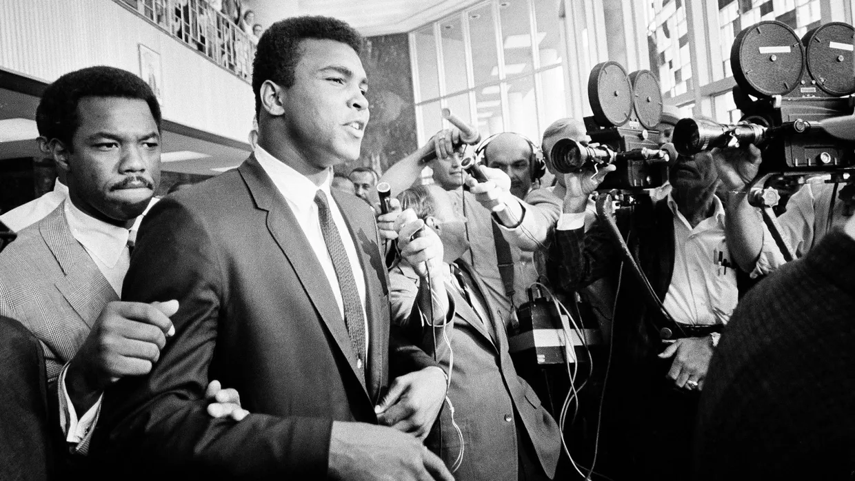 Juni 1967: Muhammad Ali hat vor Gericht in Houston erklärt, warum er seine Armeerekrutierung verweigert. Für die Reporter hieß es damals: „No.Comment.“