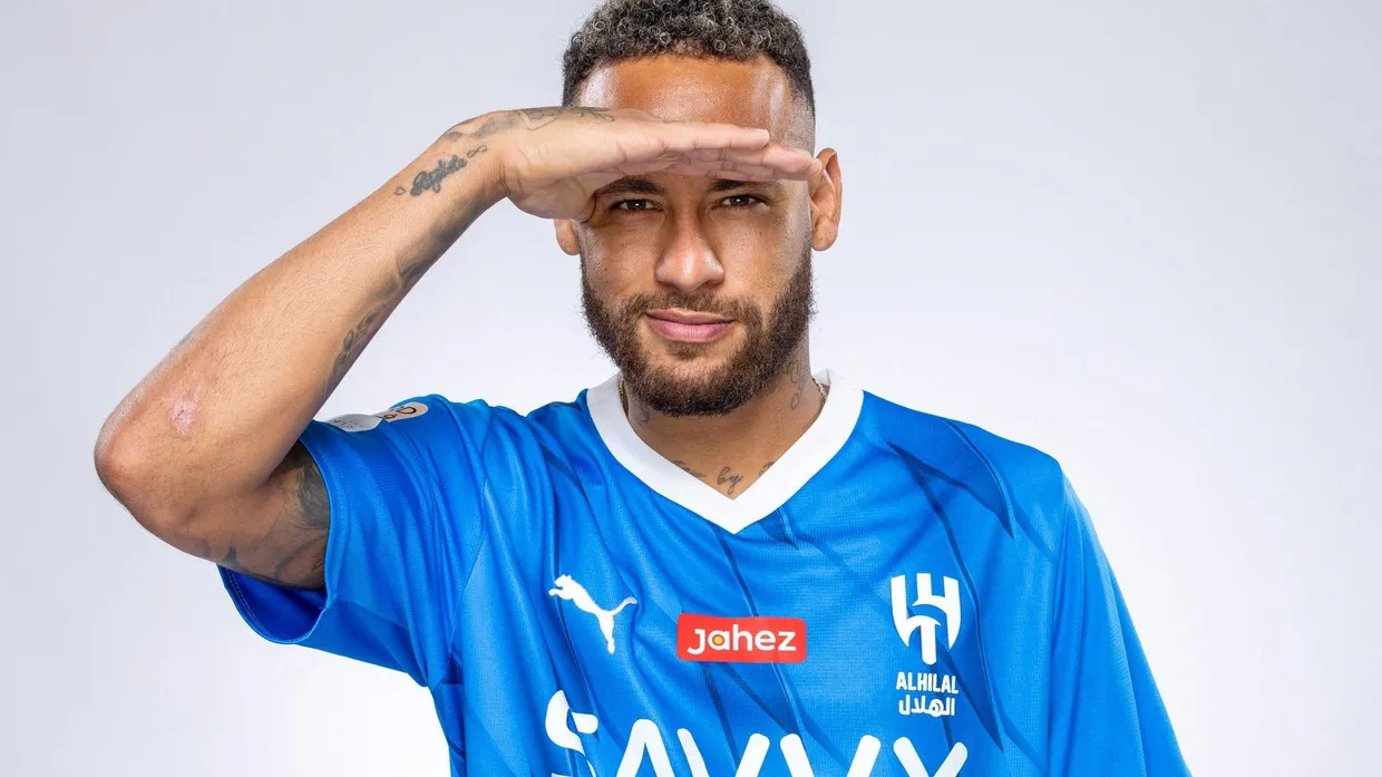 Brasiliens Fußballstar Neymar bei einem Fototermin für seinen neuen Klub Al-Hilal