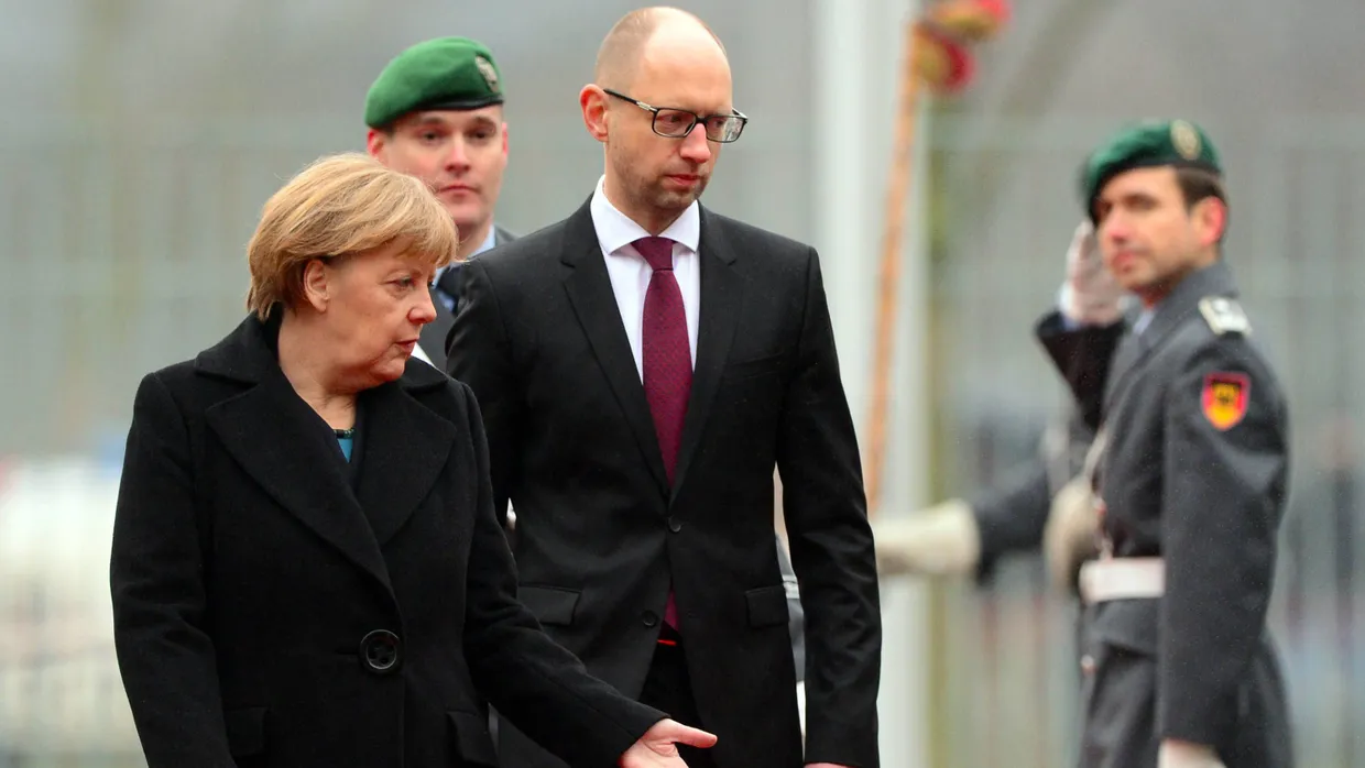 Irritationen beim Besuch Arsenji Jazenjuks bei Bundeskanzlerin Angela Merkel am 8. Januar in Berlin