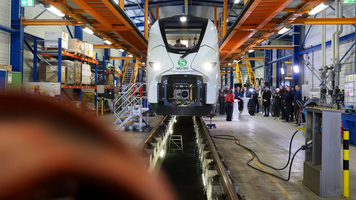 Eine neue S-Bahn vom Typ Siemens Mireo: „Wenn wir Züge zurücknehmen, werden wir sie zerlegen“.
