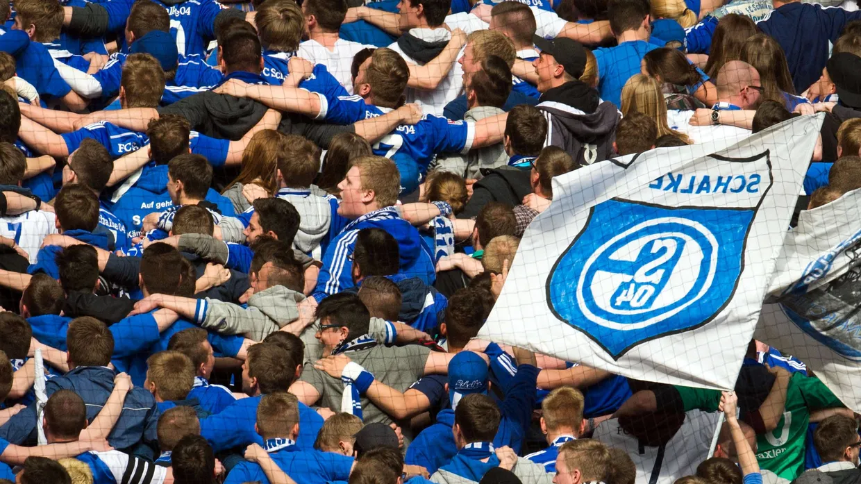 Nichts sehen, nichts hören, nichts sagen: Die Schalker Fans haben genug