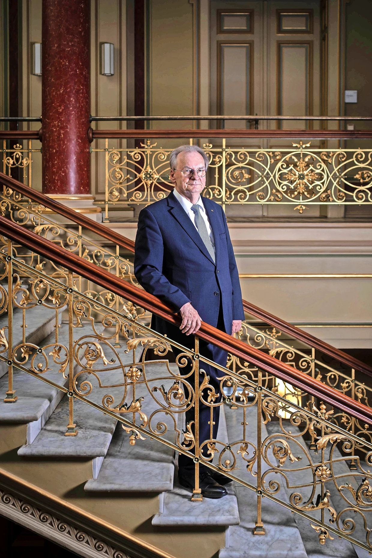 Verfertigung der eigenen Landesväterlichkeit: Reiner Haseloff hielt es wie einst Helmut Kohl.