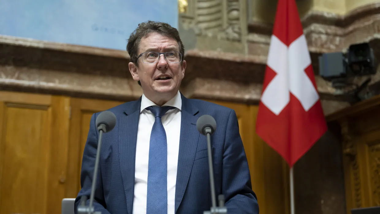 Albert Rösti spricht während der Sommersession der Eidgenoessischen Raete im Nationalrat in Bern.
