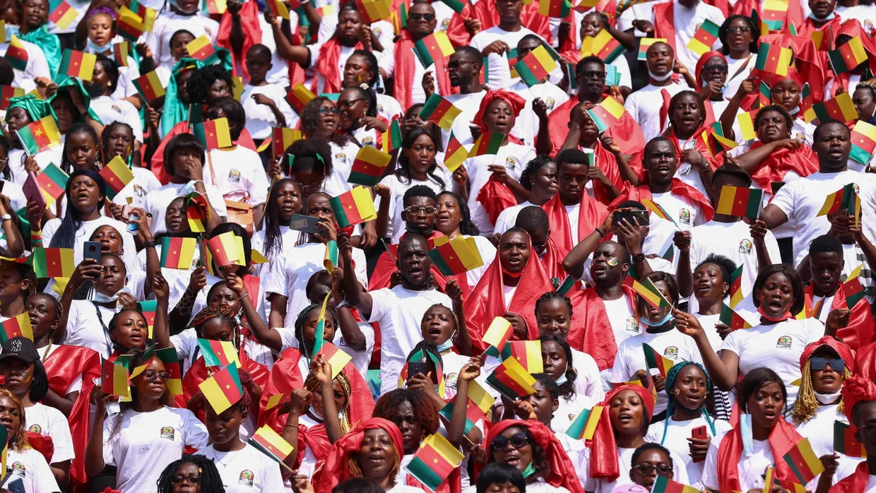 Fußballfans dicht gedrängt bei der Eröffnung des Afrika Cups am 9. Januar